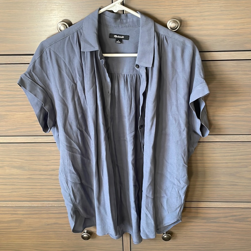 Madewell Blue short sleeve button up shirt size small